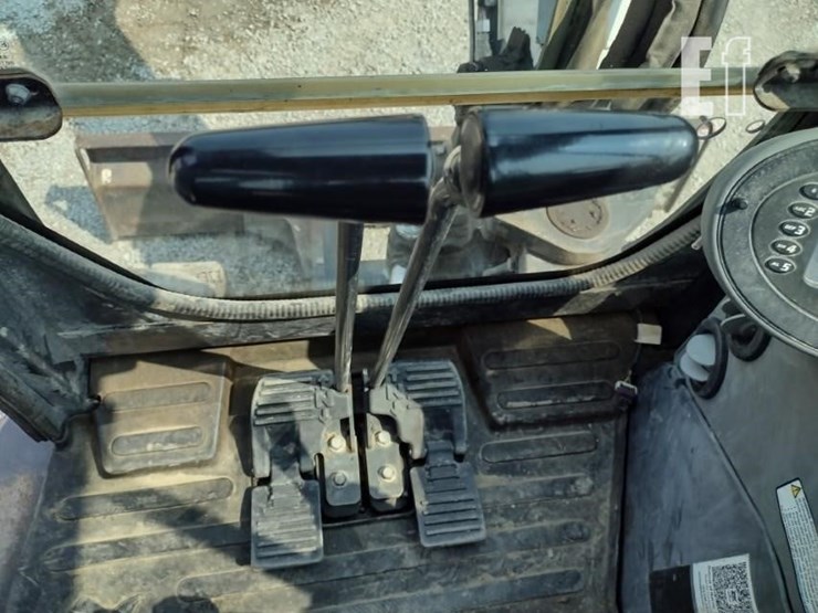 2019-bobcat-e50-image-8