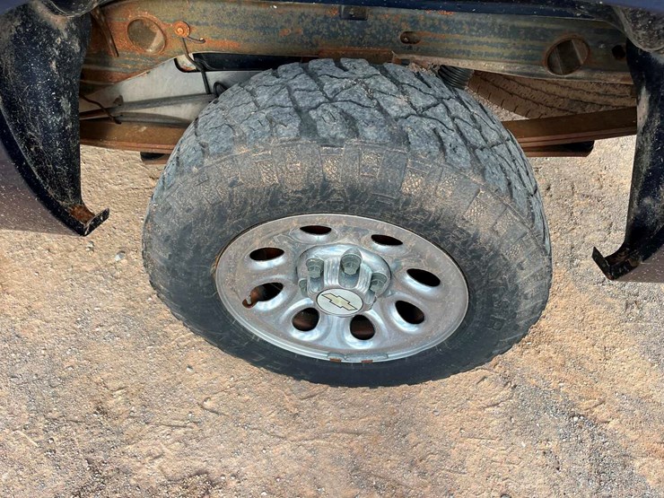 2010-chevrolet-silverado-1500-image-16