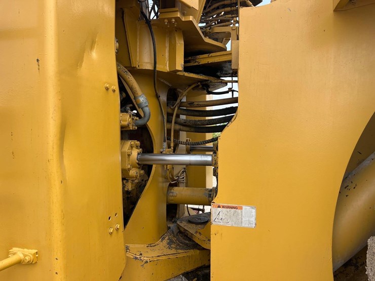 caterpillar-992c-image-10