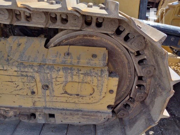 2021-caterpillar-d3-image-37
