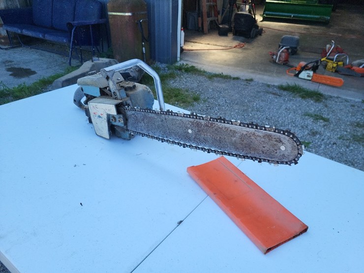 homelite-xl-12-gas-chain-saw---tag-#1045-image-8