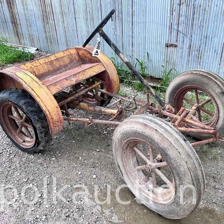 MAYRATH PARTS TRACTOR (NO TAG)