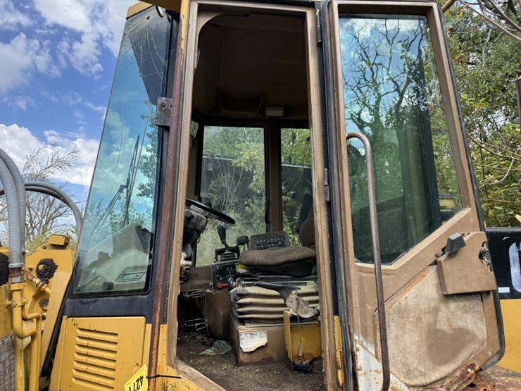 caterpillar-it24f-image-15