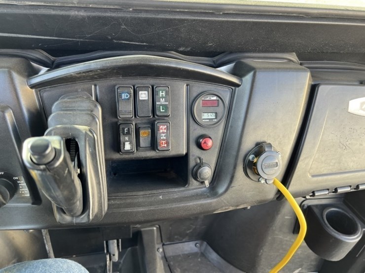 2011-polaris-ranger-ev-image-16