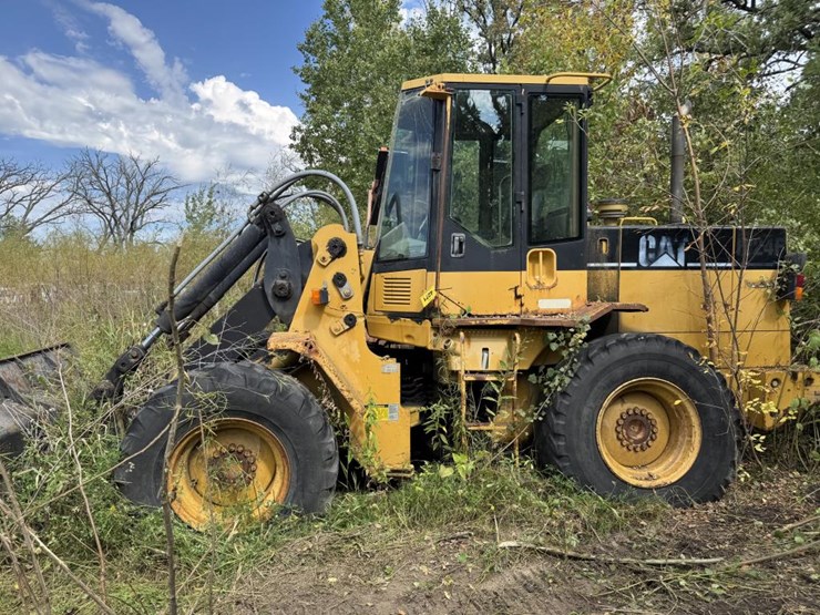 caterpillar-it24f-image-2