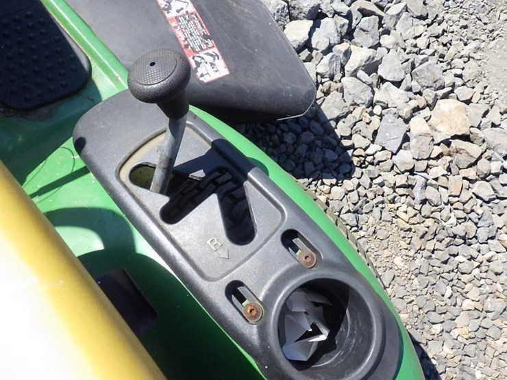 john-deere-d105-image-16