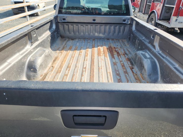 2014-chevrolet-2500-image-25