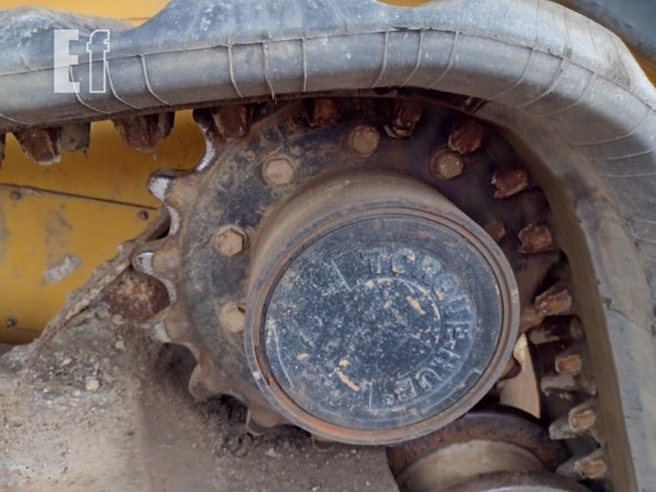 2015-deere-329e-image-20