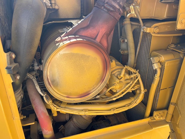 caterpillar-d6t-lgp-image-17