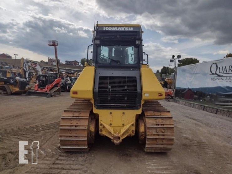2015-komatsu-d61ex-23-image-4