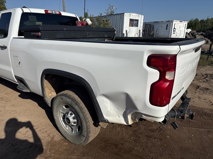 2019-chevrolet-2500-image-14