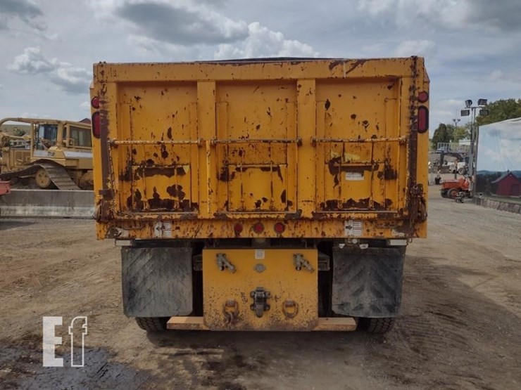 2018-international-durastar-4300-image-4