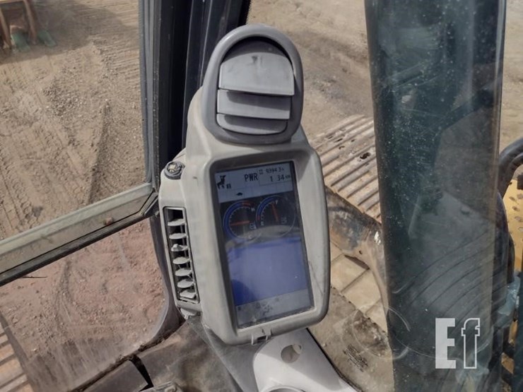 2013-deere-210g-lc-image-7
