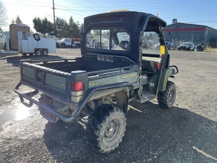 2010-john-deere-gator-image-4