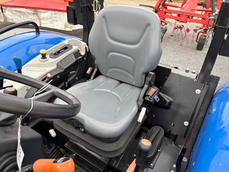 2019-new-holland-workmaster-95-image-26