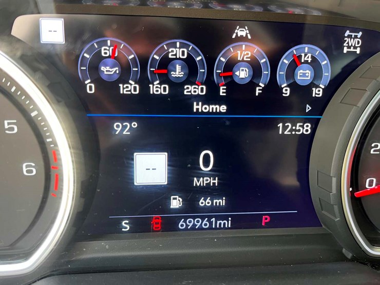 2021-chevrolet-suburban-image-9