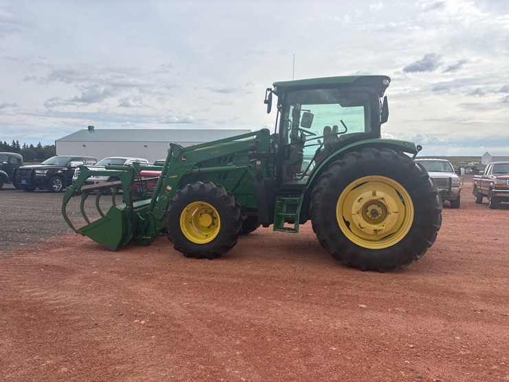 2012-john-deere-6125r-tractor-image-9