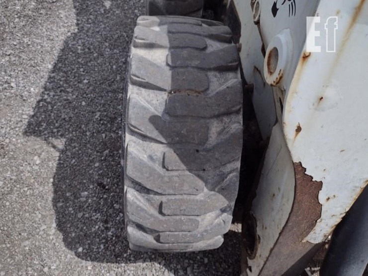 2012-bobcat-s650-image-20
