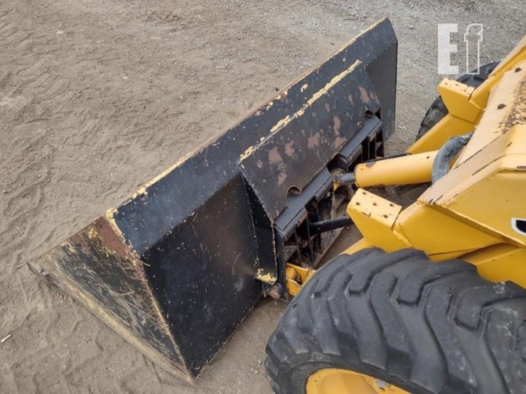 1986-deere-575-image-16