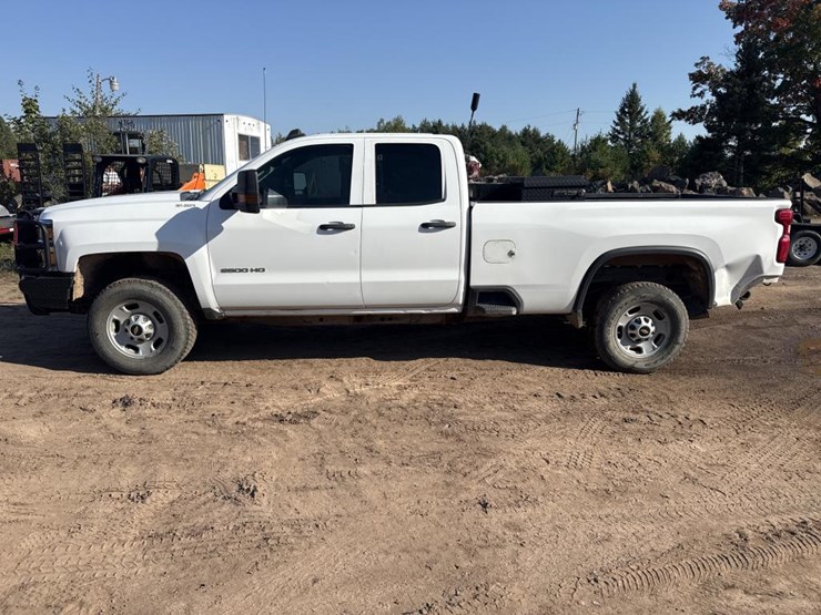2019-chevrolet-2500-image-2
