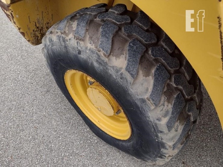 2017-deere-244kii-image-19