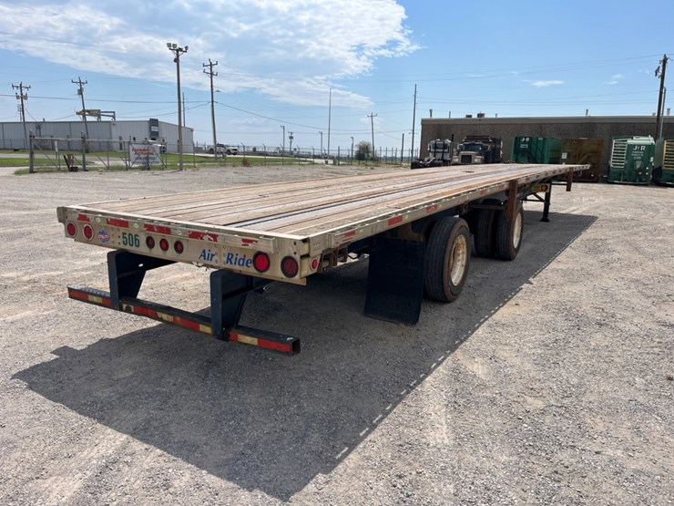 2010-utility-flatbed-image-4