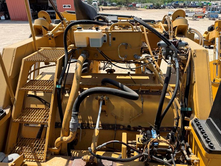 caterpillar-rm-300-image-13