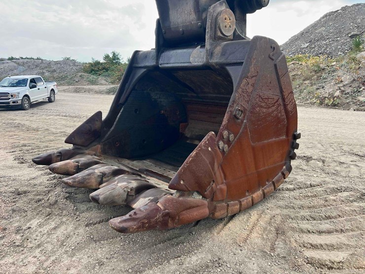 caterpillar-5130-image-13