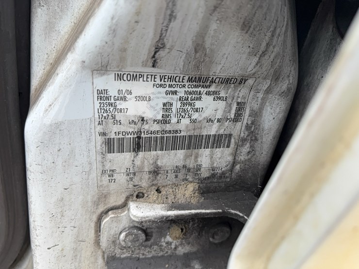 2006-ford-f350-image-13