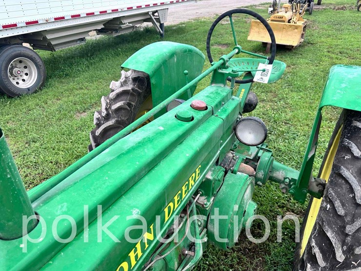 john-deere-b-image-7