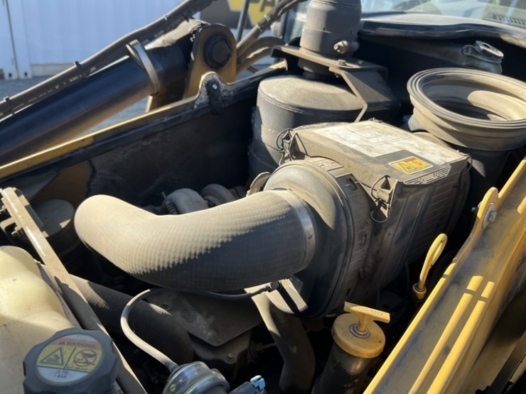 2012-caterpillar-420e-image-25