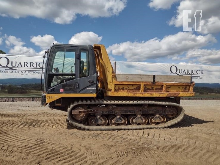 2015-morooka-mst2200vd-image-1
