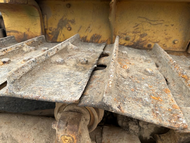 caterpillar-d6c-image-5