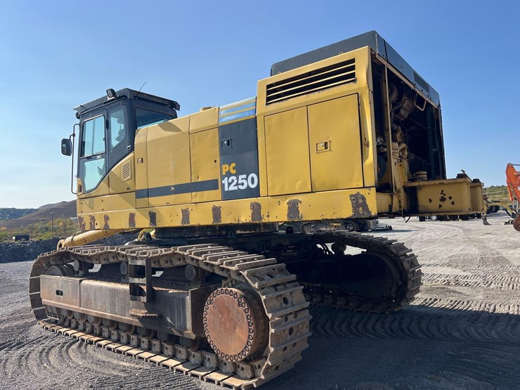 komatsu-pc1250-7-image-4
