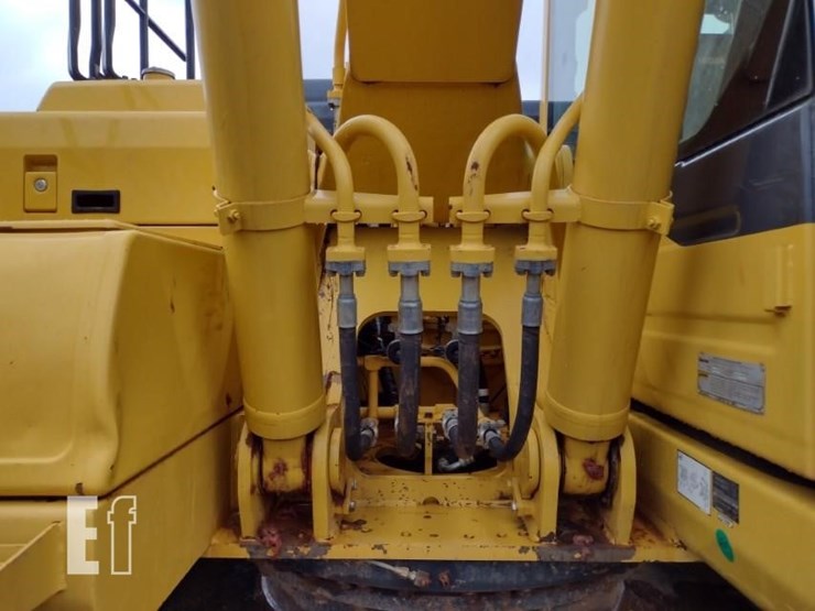 2017-komatsu-pc240-lc-11-image-21