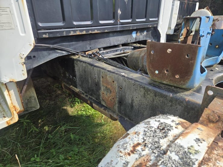 ford-l800-image-8