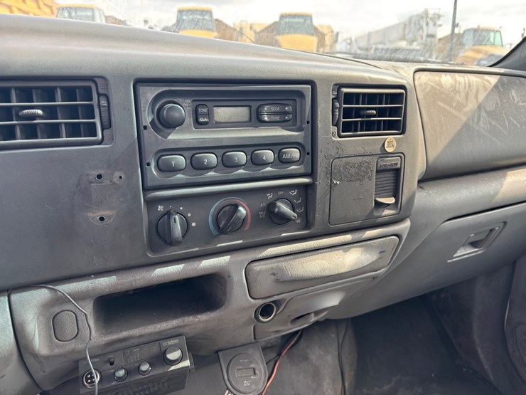 2002-ford-f350-image-14