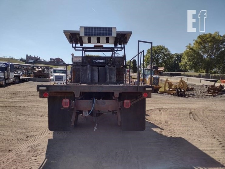 2015-ford-f650-image-2