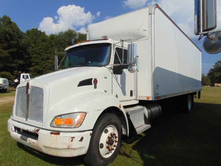2016-kenworth-t270-image-1