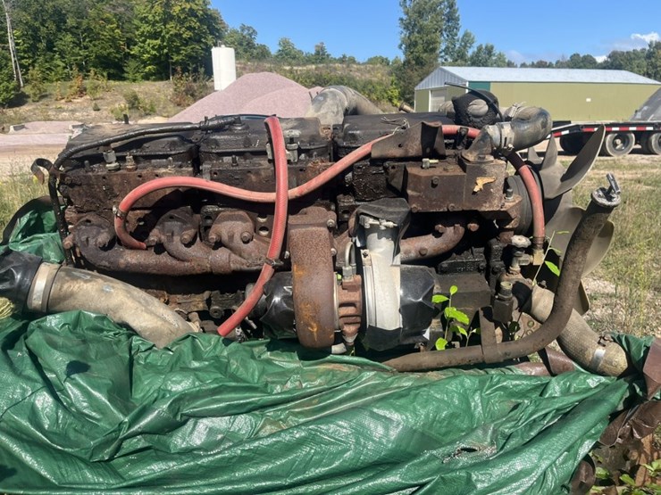 1994-ford-l9000-image-32