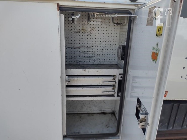2008-international-durastar-4300-image-35