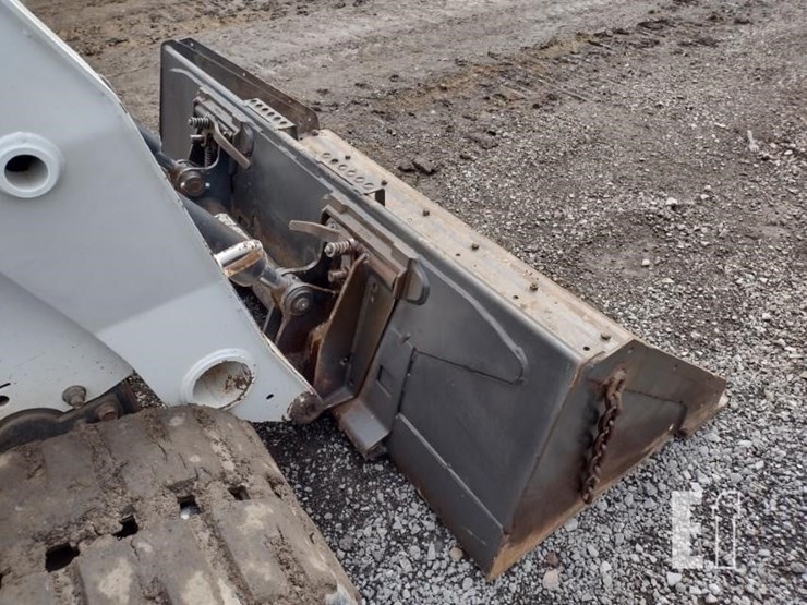 2007-bobcat-t300-image-18