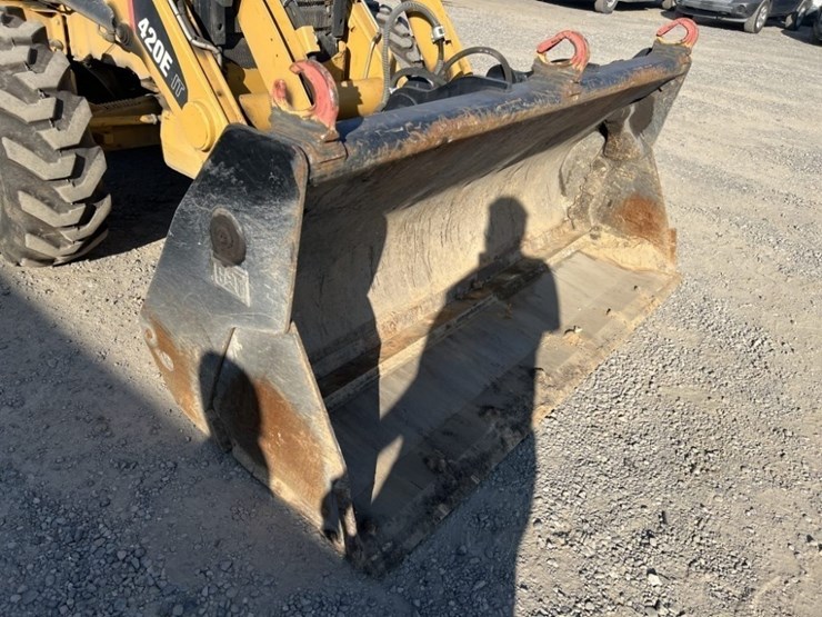 2012-caterpillar-420e-image-11