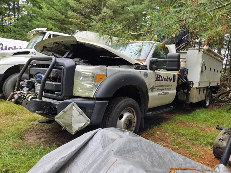 2014-ford-f550-image-1