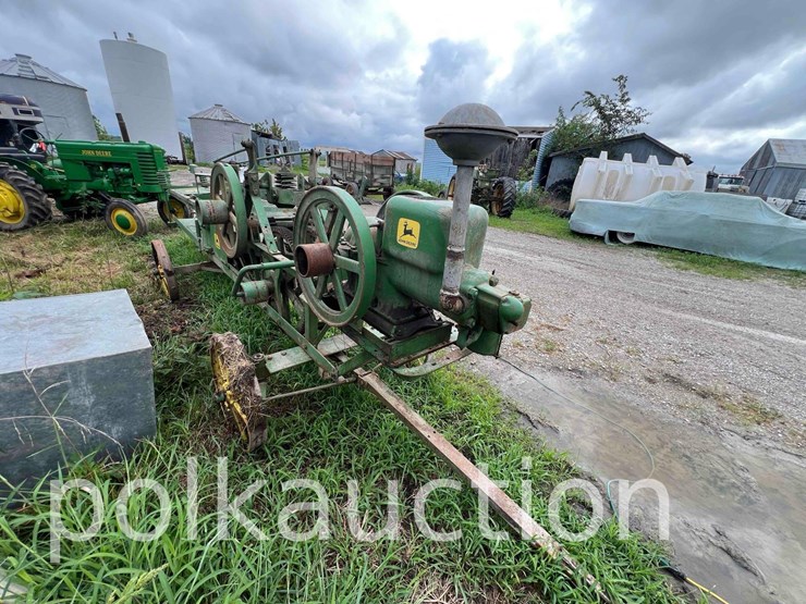 john-deere-112-image-3