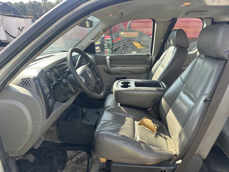 2007-chevrolet-silverado-3500-image-29