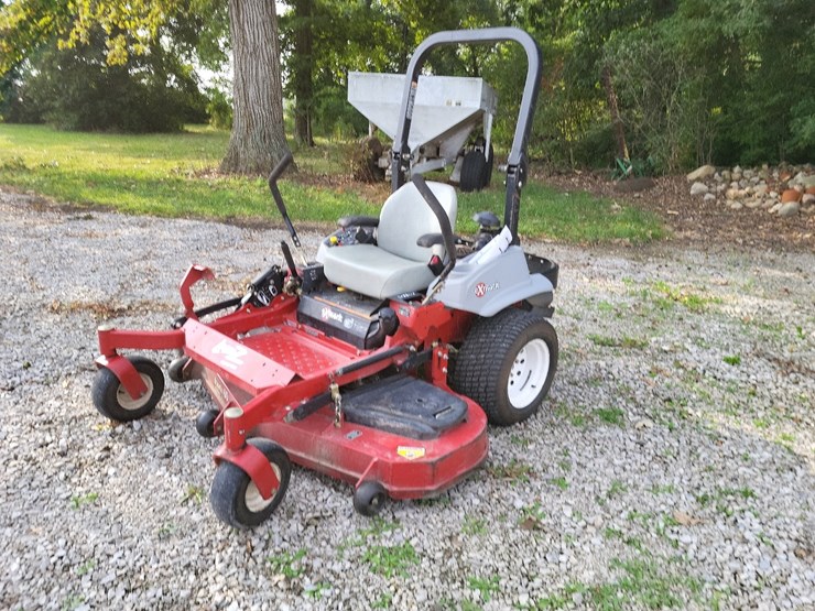 exmark-laser-z-zero-turn-lawn-mower-image-3