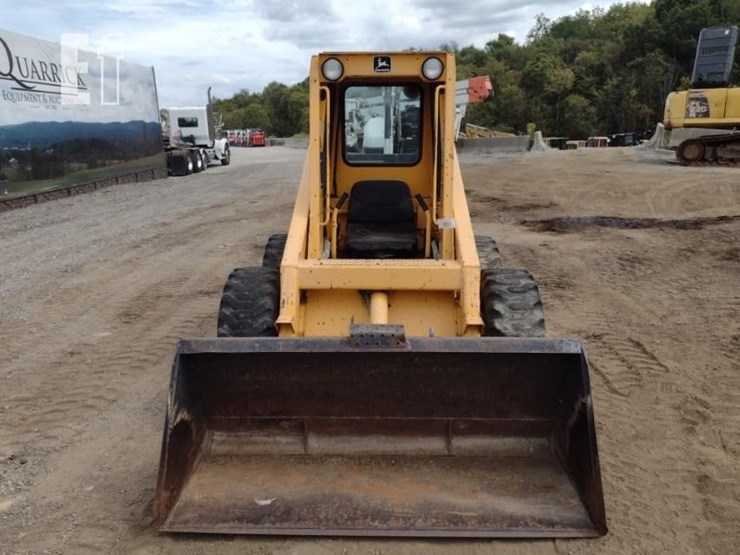 1990-deere-675b-image-2
