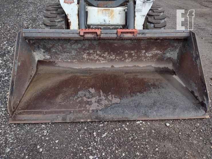 2015-bobcat-s650-image-15