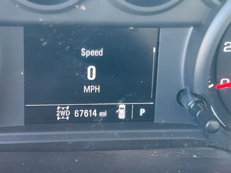 2020-chevrolet-silverado-2500-image-32